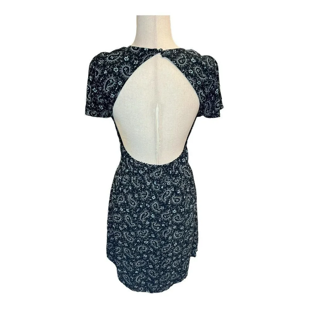 NWT BP Paisley Flutter Sleeve V-Neck Dress BLACK AND TEAL - SIZE XS - Picture 4 of 11